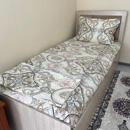 In Center Of Bukhara Family Guest House Mirg'Iyos Exterior foto